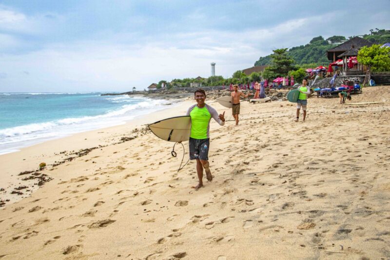 Pandawa beach surfers
