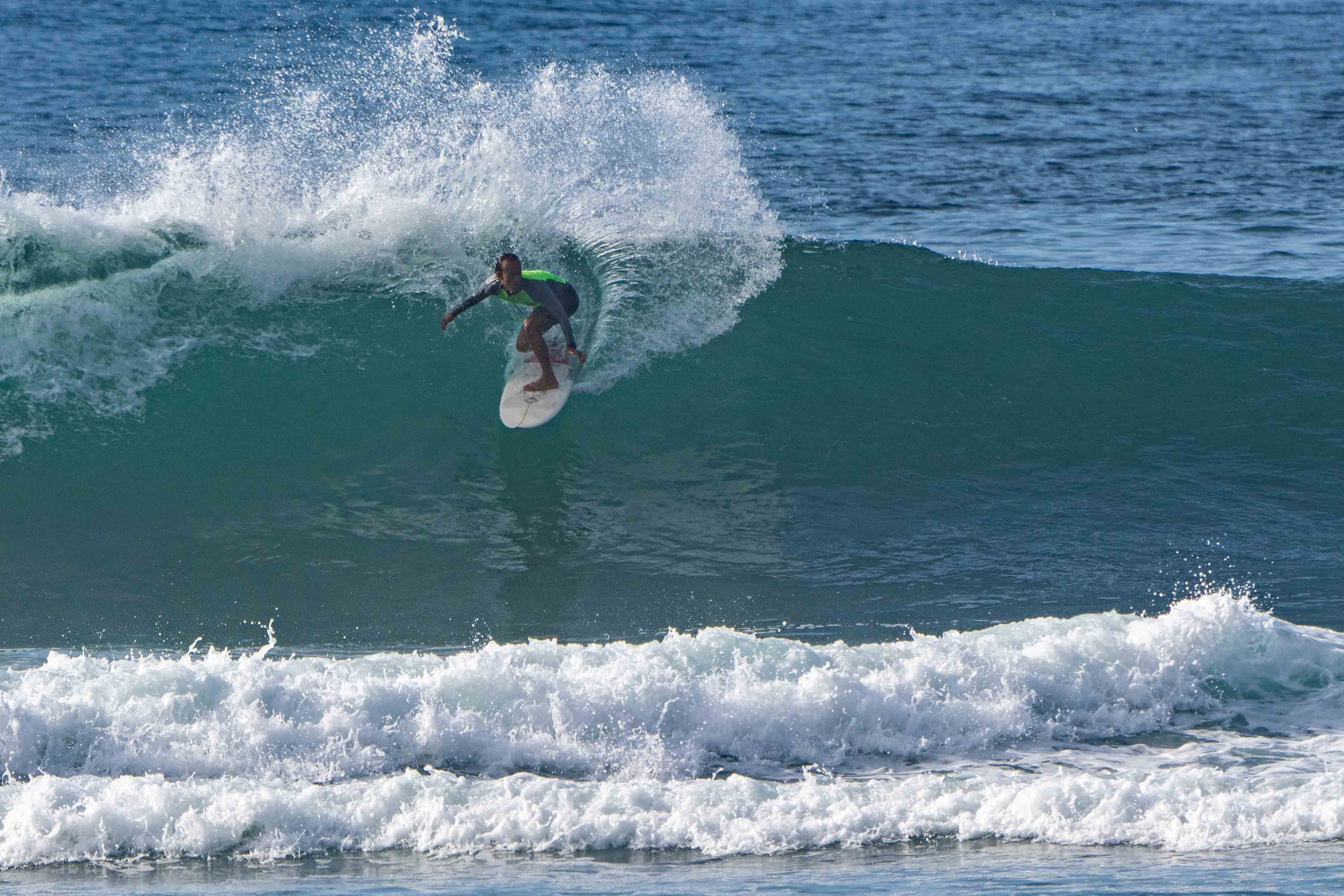 Pandawa surfing