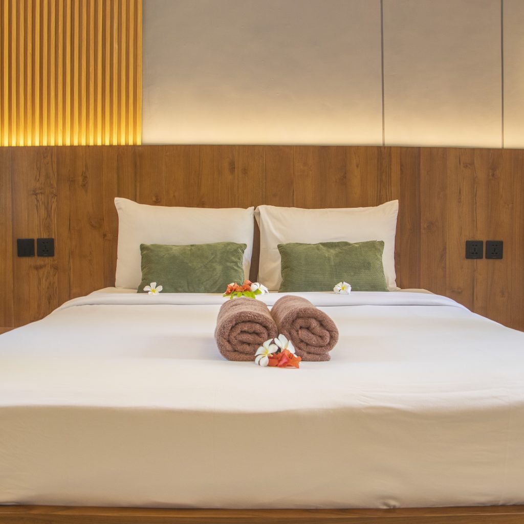 Room 5 bed.